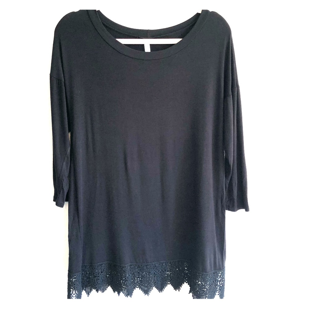 EMERALD 3/4 Sleeve Shift Mini Dress w/ Lace Hem
